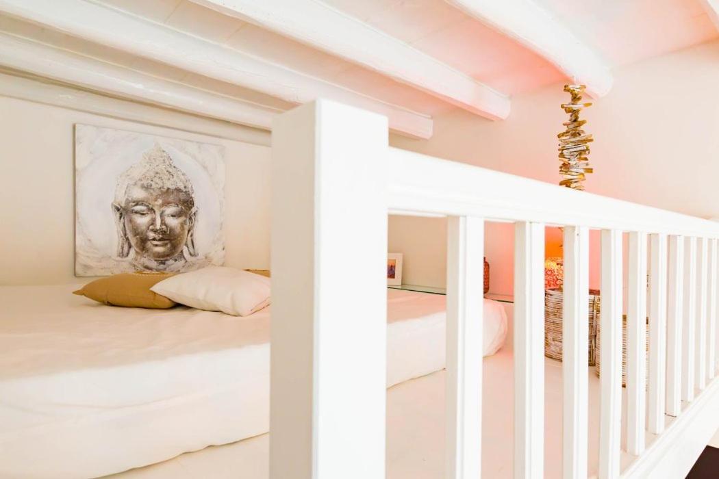 Spanish Step Nest Luxury Roma